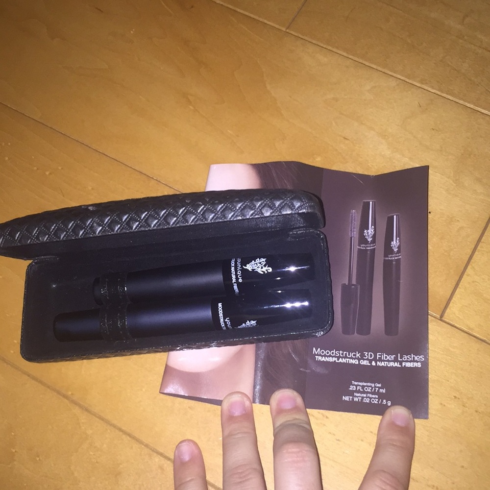 Younique mascara